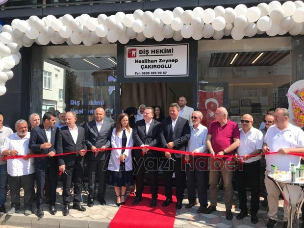 Neslihan Zeynep Çakıroğlu Ağız ve Diş Sağlığı Muayenehanesi Açıldı