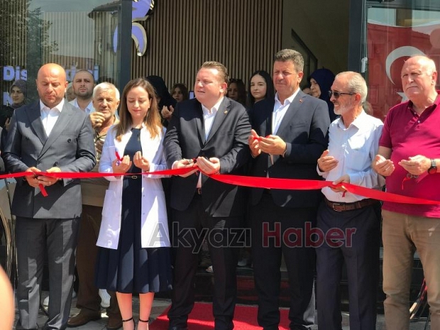 Neslihan Zeynep Çakıroğlu Ağız ve Diş Sağlığı Muayenehanesi Açıldı