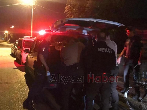 Akyazıda olaylı gece