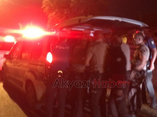 Akyazıda olaylı gece