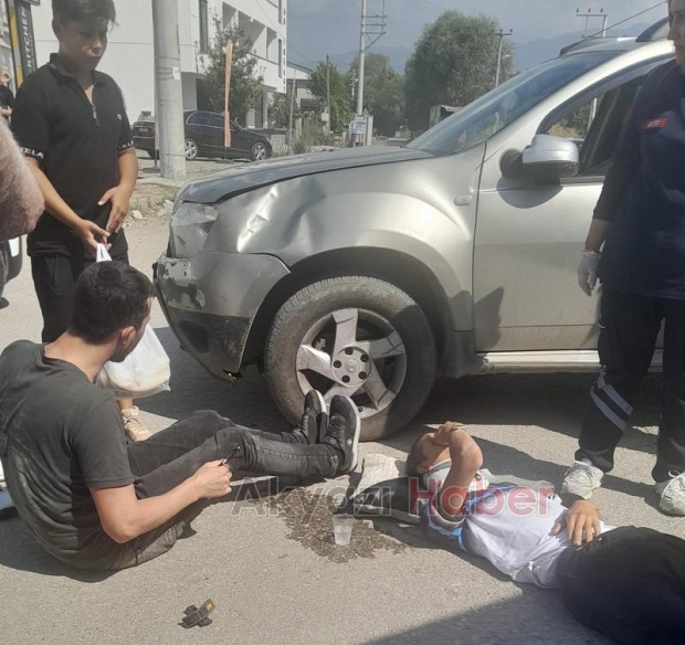 Akyazı'da kaza 2 yaralı
