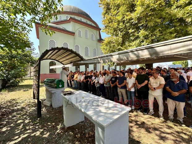İsmail Kara Defnedildi