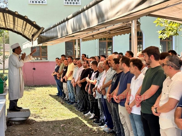 İsmail Kara Defnedildi