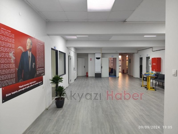 Akyazı'nın beklediği eğitim kurumu açıldı
