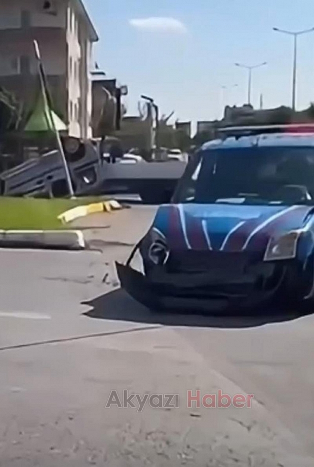 Jandarma aracı ile çarpışıp takla attı