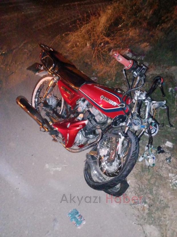 Tıra çarpan motosikletli genç hayatını kaybetti