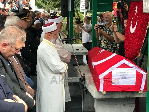 Şehit Astsubay Mehmet Fatih Çangır toprağa verildi