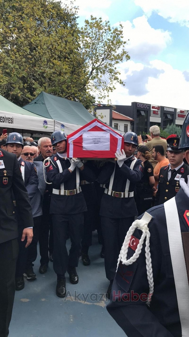Şehit Astsubay Mehmet Fatih Çangır toprağa verildi