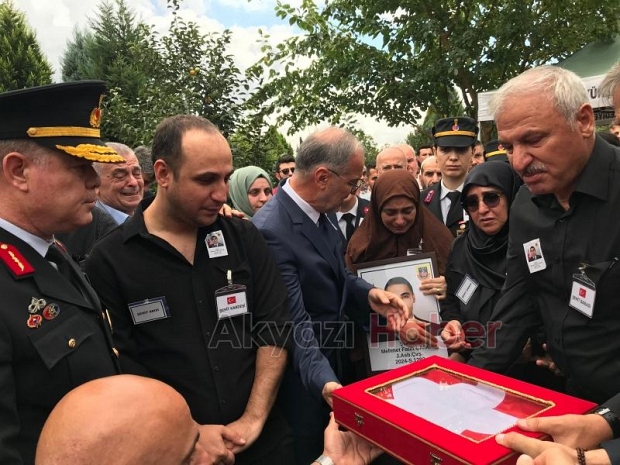 Şehit Astsubay Mehmet Fatih Çangır toprağa verildi