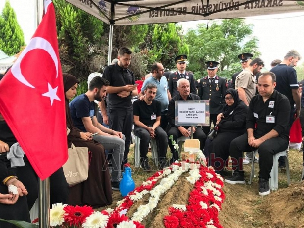 Şehit Astsubay Mehmet Fatih Çangır toprağa verildi