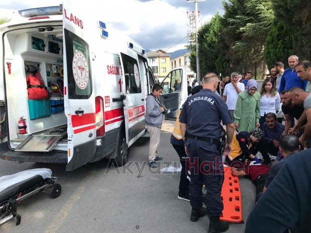 Okul çıkışı feci kaza: Öğrenci ağır yaralı