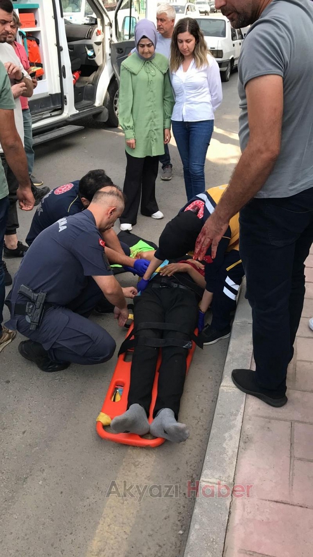 Okul çıkışı feci kaza: Öğrenci ağır yaralı