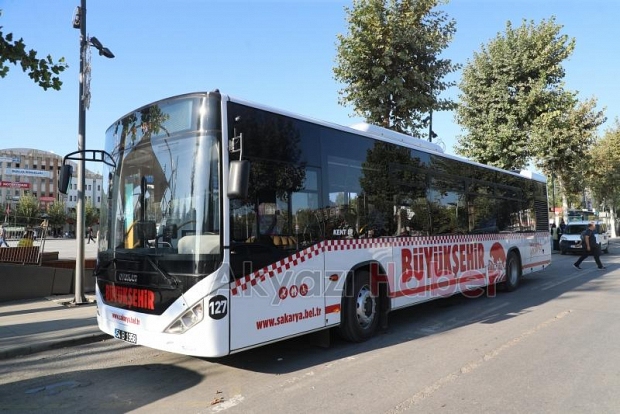 Sakarya'da ücretsiz ulaşım için binlerce öğrenci akredite oldu