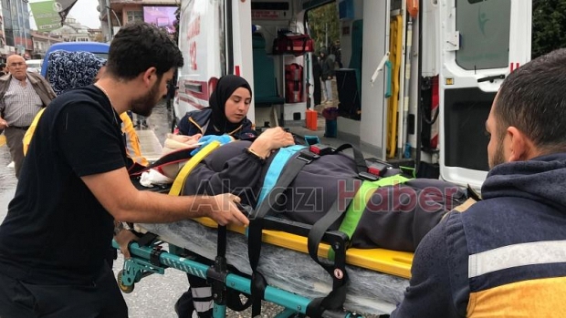 Yaya geçidinde otomobilin çarptığı kadın yaralandı