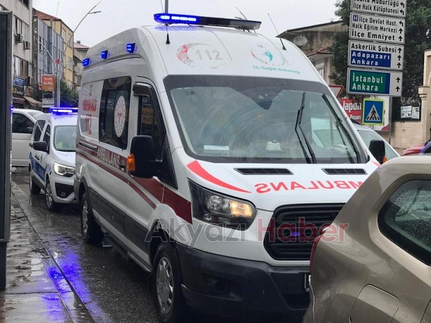 Yaya geçidinde otomobilin çarptığı kadın yaralandı