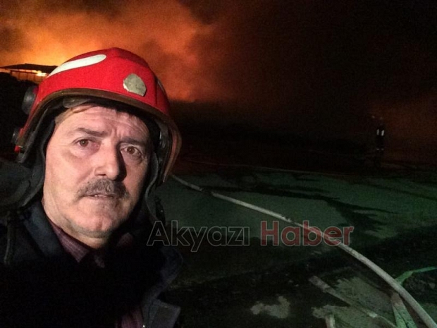 Akyazı'da 26 yıl itfaiyecilik yapan Recep Bektaş emekli oldu