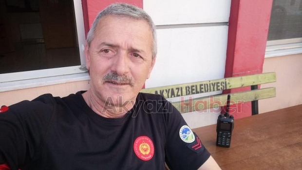 Akyazı'da 26 yıl itfaiyecilik yapan Recep Bektaş emekli oldu