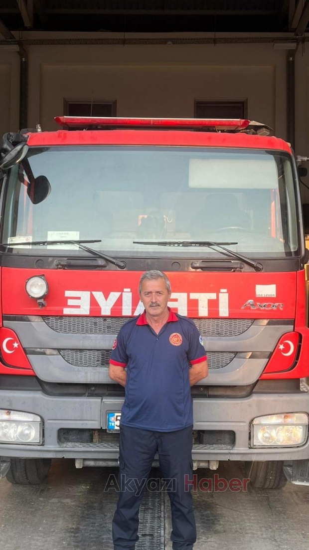 Akyazı'da 26 yıl itfaiyecilik yapan Recep Bektaş emekli oldu
