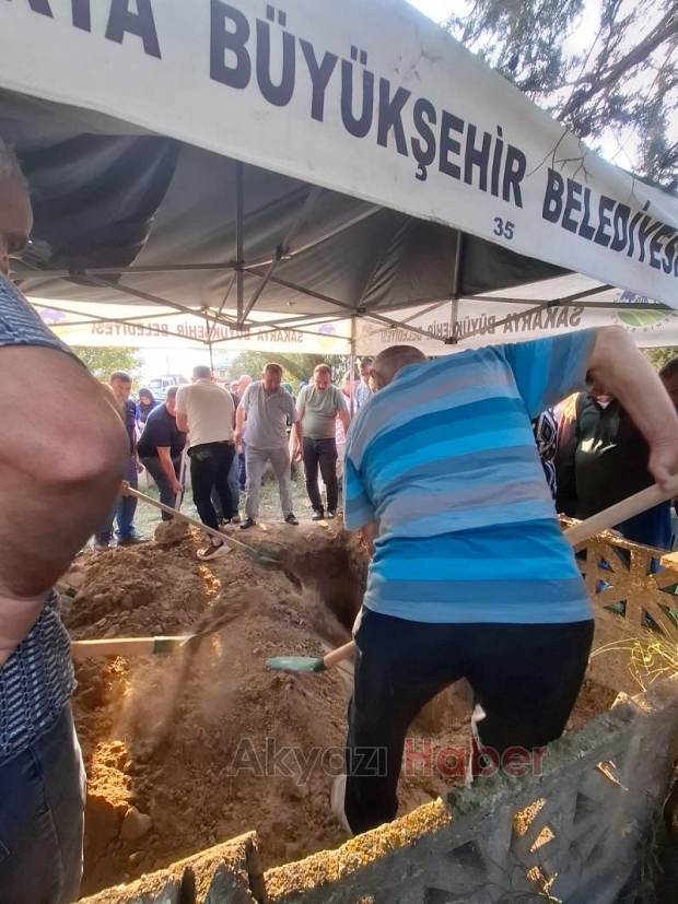 Emine Aktaş dualarla defnedildi