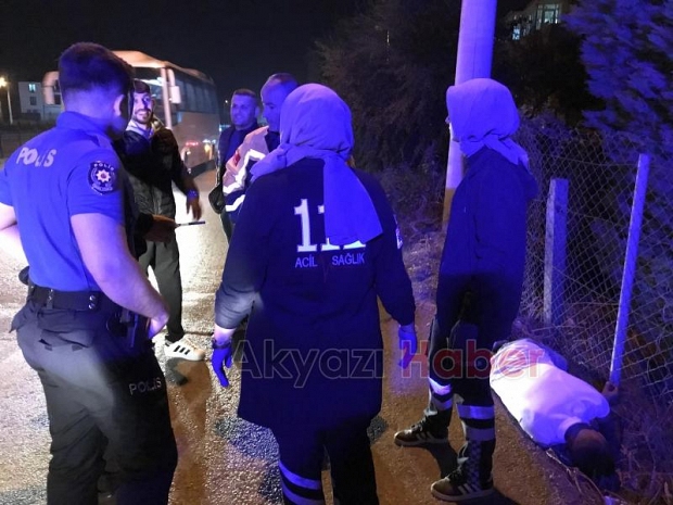 Alkol alıp yol kenarında sızıp kaldı