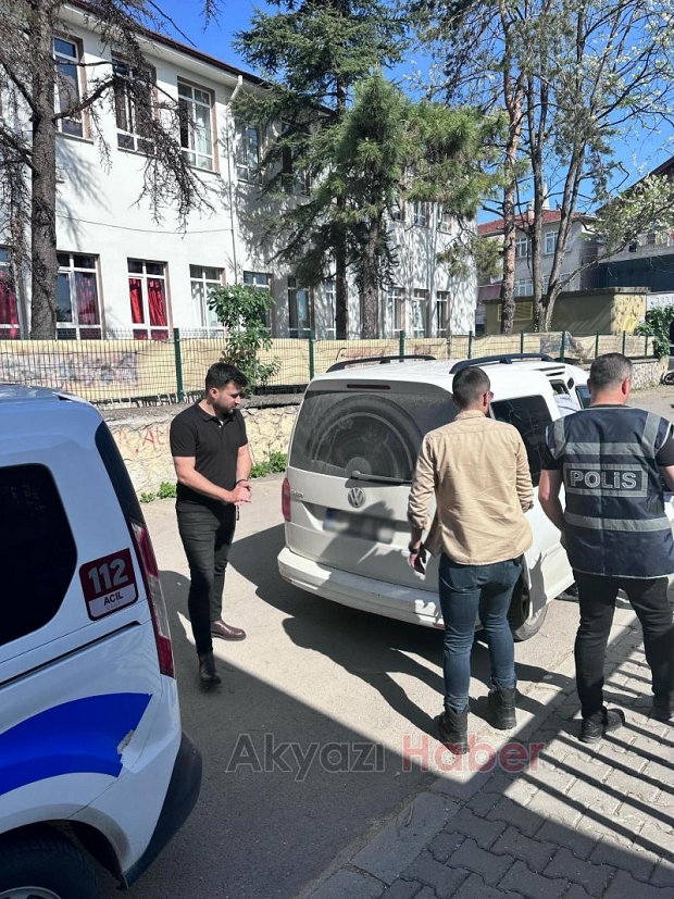Akyazı'da uyuşturucu operasyonu