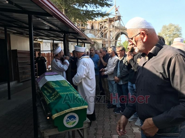 19 yaşındaki Aleyna Yenilmez gözyaşlarıyla toprağa verildi