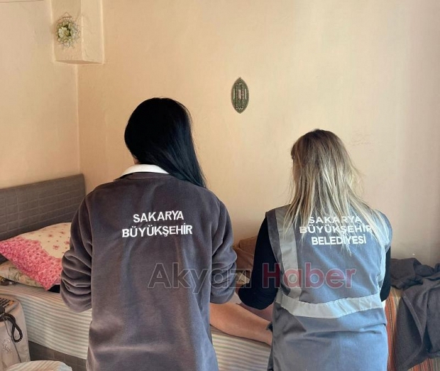 Ses gelmeyince kapıyı itfaiye açtı