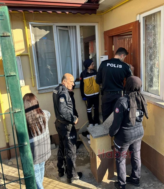 Ses gelmeyince kapıyı itfaiye açtı