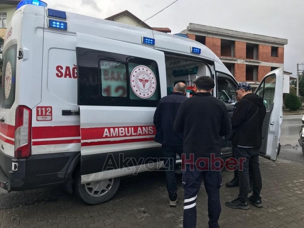 Caddede kafa kafaya çarpıştılar 1 yaralı