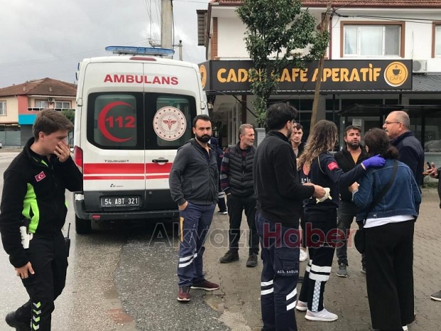Caddede kafa kafaya çarpıştılar 1 yaralı