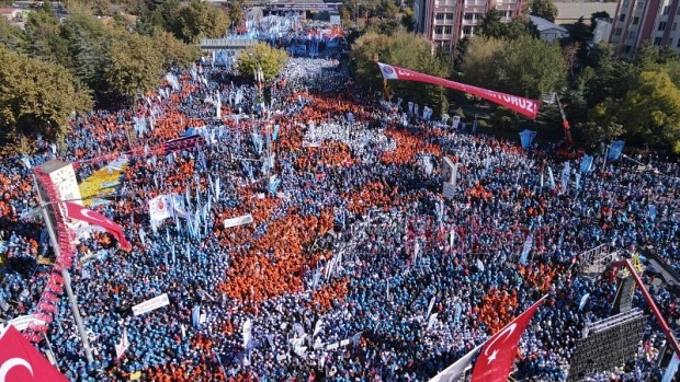 Türk iş'den geçinemiyoruz mitingi