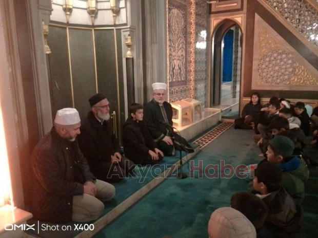 Baba-oğul, anne-kız sabah namazı buluşmaları gerçekleşti