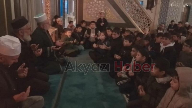 Baba-oğul, anne-kız sabah namazı buluşmaları gerçekleşti