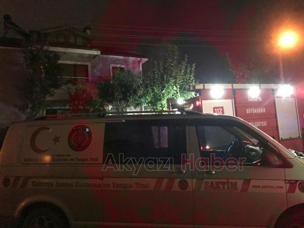 Evde yangın bir kişi hastaneye kaldırıldı