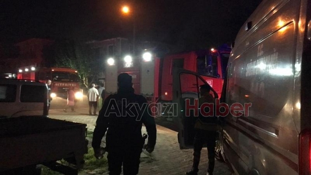 Evde yangın bir kişi hastaneye kaldırıldı
