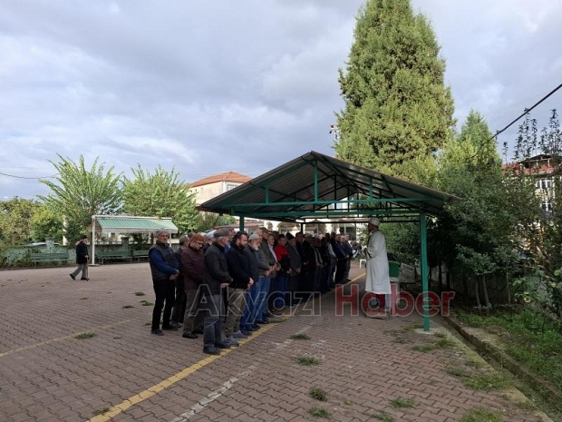 Ölü bulunan Orhan Dertli toprağa verildi