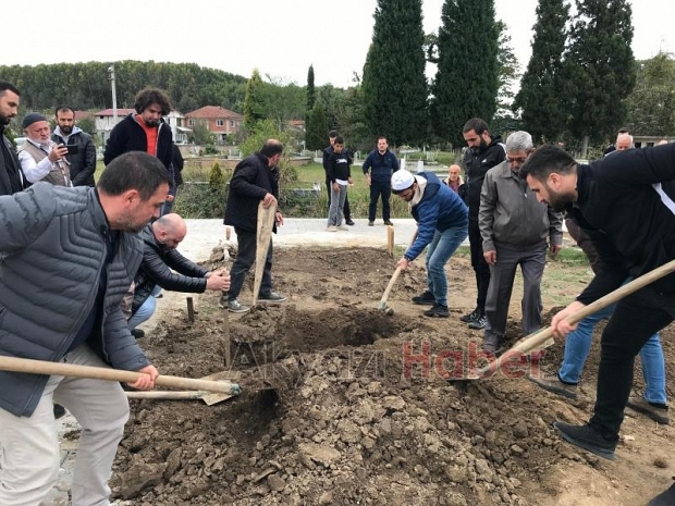 Annesi böbreğini vermişti 2,5 yaşındaki İpek melek oldu