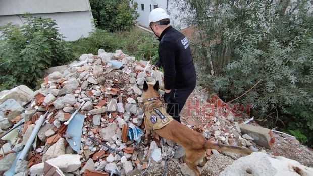 GAKE ekibinden enkazda arama kurtarma tatbikatı