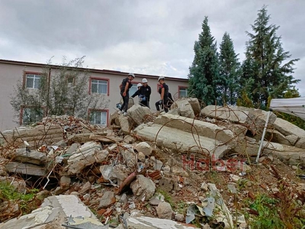 GAKE ekibinden enkazda arama kurtarma tatbikatı