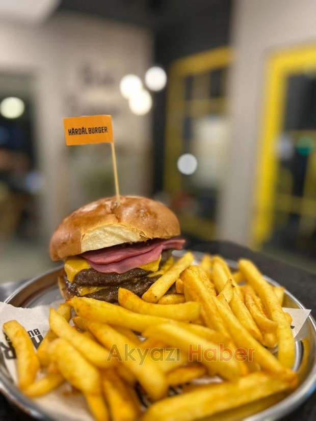 Hardal Burger Damakta İz Bırakan Gerçek Lezzetler!