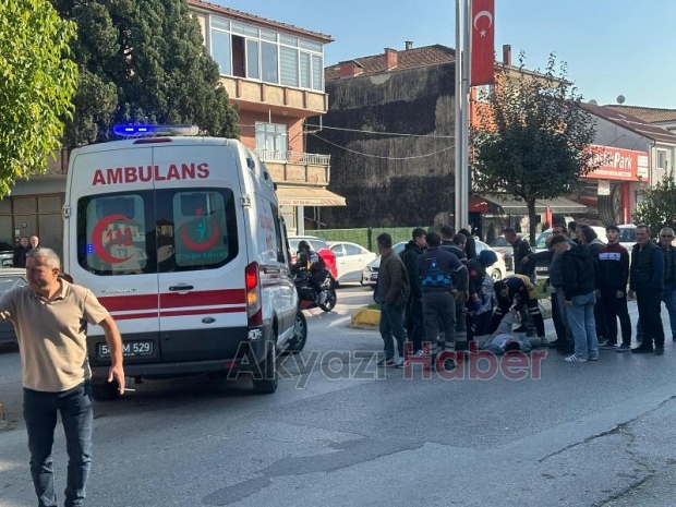 Kamyonet ile motosiklet çarpıştı: 2 yaralı