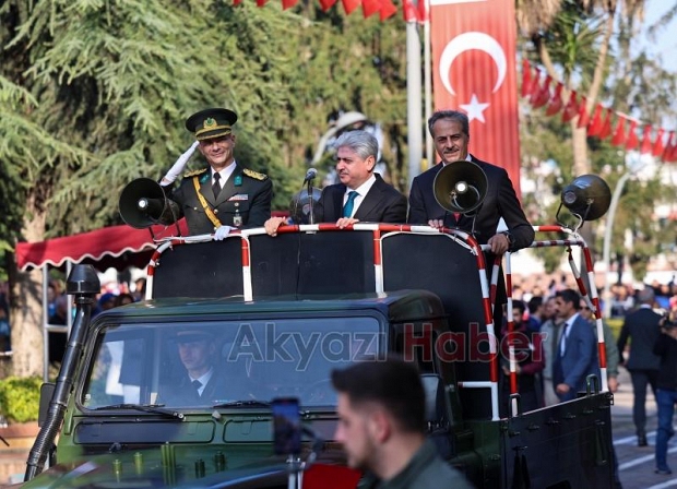 Cumhuriyet Bayramı Sakarya'da coşkuyla kutlandı