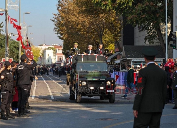 Cumhuriyet Bayramı Sakarya'da coşkuyla kutlandı