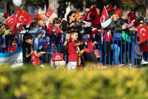 Cumhuriyet Bayramı Sakarya'da coşkuyla kutlandı