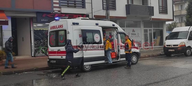 Akyazı'da kaza: 3 yaralı