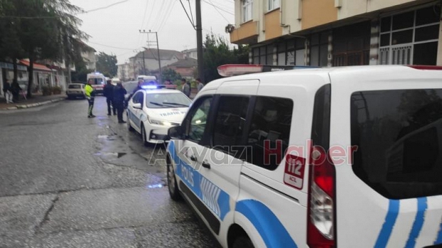 Akyazı'da kaza: 3 yaralı