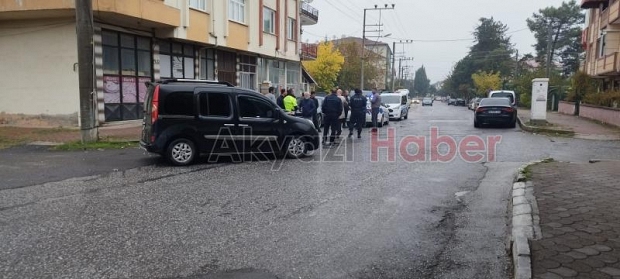 Akyazı'da kaza: 3 yaralı