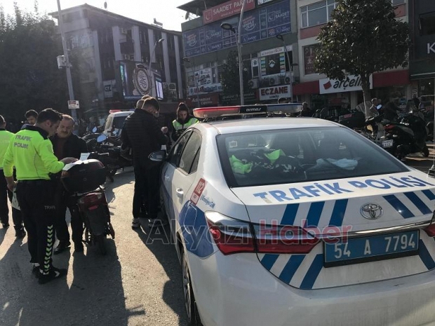 Cadde Üzerinde Motosiklet Denetimi: Polis Sıkı Takipte