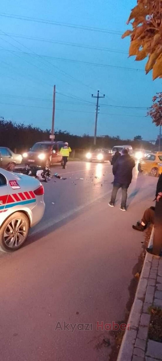 Ticari taksi ile çarpışan motosikletli yaralandı