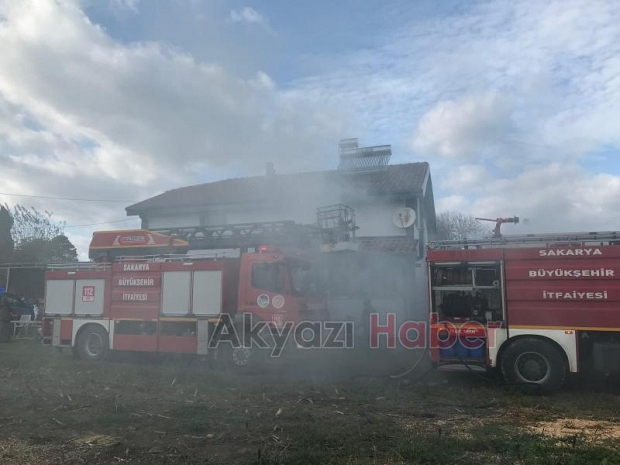 Odunluktaki kalorifer kazanı patladı